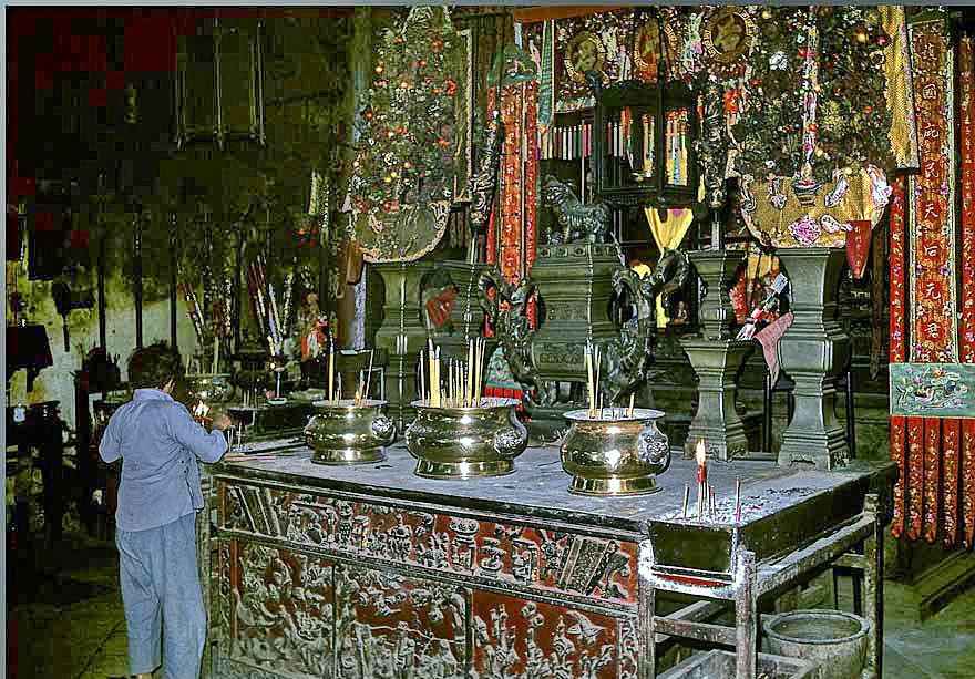1973-17-029 The A-Ma temple, - interior of Macau's oldest temple dating from 1488 (Photography © Karsten Petersen)