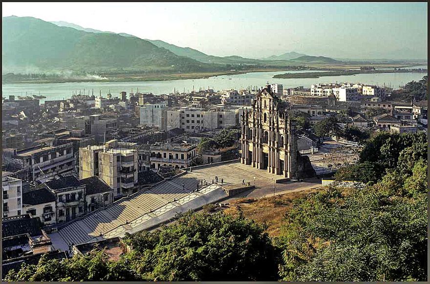1973-17-062 Just below the Monte Fort, - the ruins of Basilica de Sao Paulo, - the St. Paul's Cathedral. (Photography © Karsten Petersen)