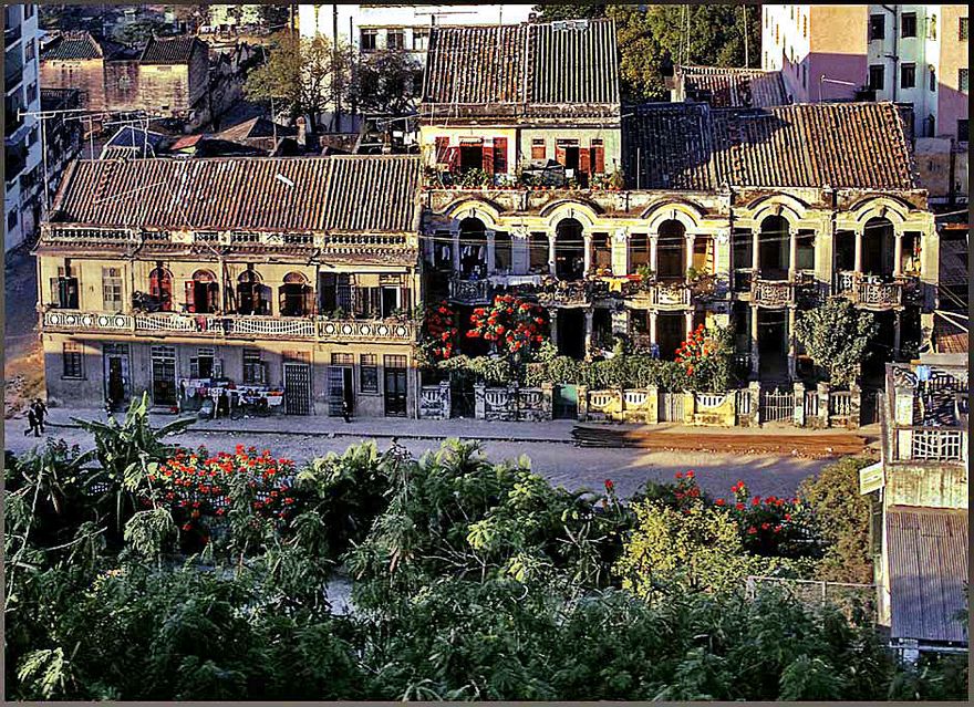 1973-17-071 - and the last view from the top, - showing some magnificent European/Chinese architecture - (Photography © Karsten Petersen)