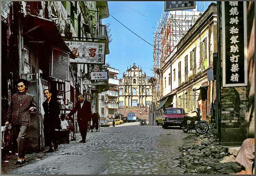 1973-18-012 Old Macau (Photography © Karsten Petersen)