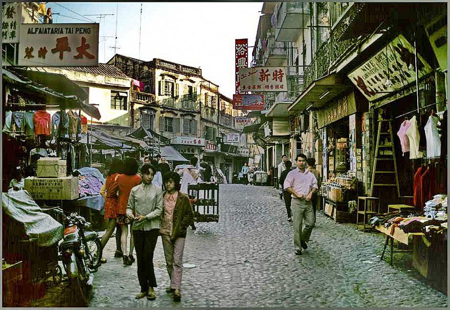1973-18-019 Old Macau (Photography © Karsten Petersen)