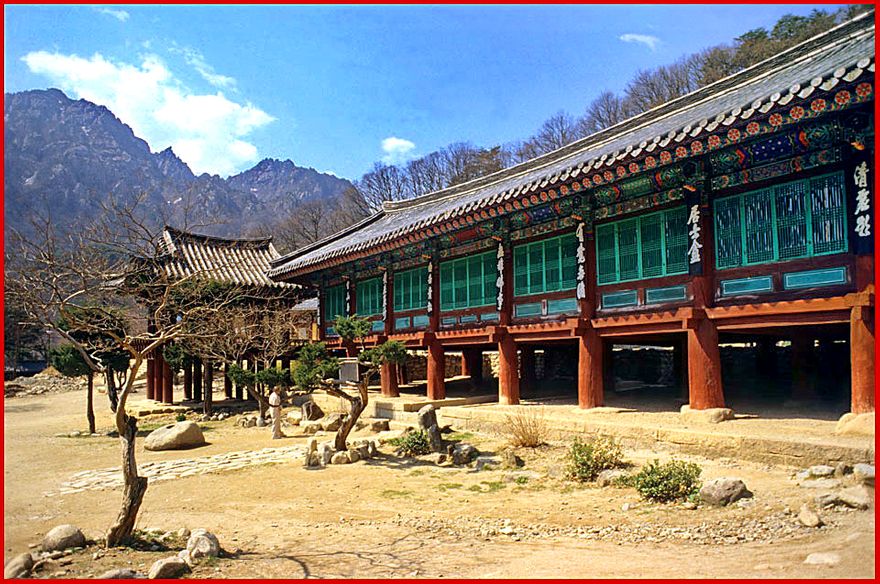 1996-30-025 - Shinghung-sa - another view - (Photography by Karsten Petersen)