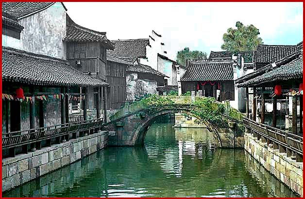 2002-27-V27  - Old China at it's best - - -  But note:  There are NO people???    Where are they???