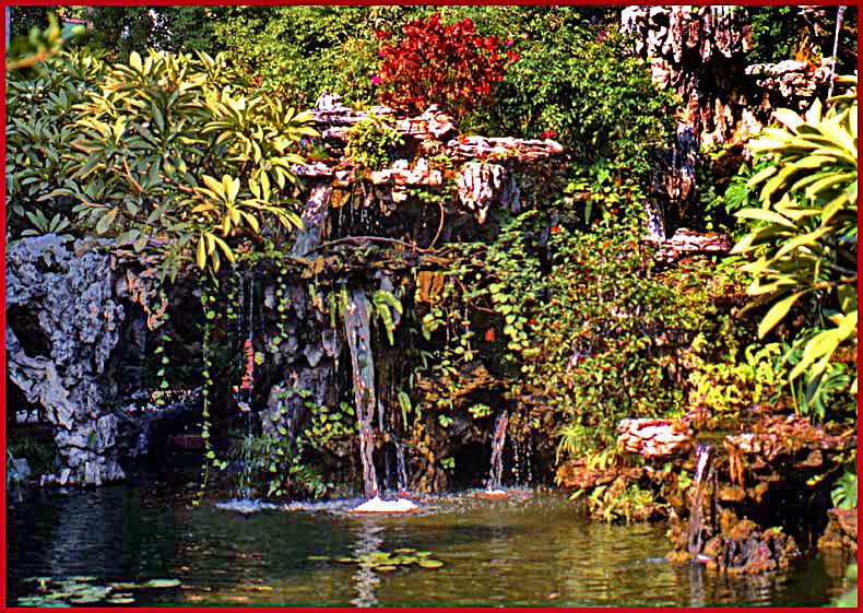 2003-12-47  - Ching Hui Yuan Garden -  (Photo- and copyright: Karsten Petersen)
