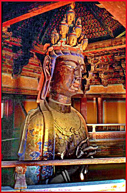 2002-10-44  - here the upper floor,- showing the fantastic 11-headed Guanyin - (Photo- and copyright:  Karsten Petersen)