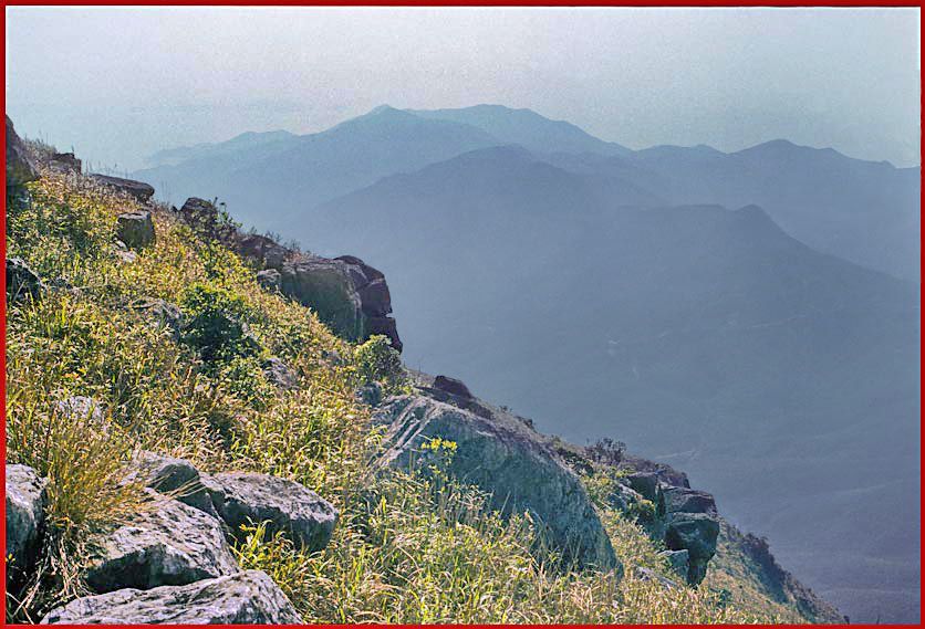 1996-05-048  - Fung Wong shan - another view over Lantau - (Photo- and copyright: Karsten Petersen)