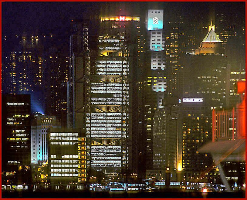 1996-12-054  - the headquarter of Hong Kong & Shanghai Bank Corp. in Central - (Photo- and copyright: Karsten Petersen)