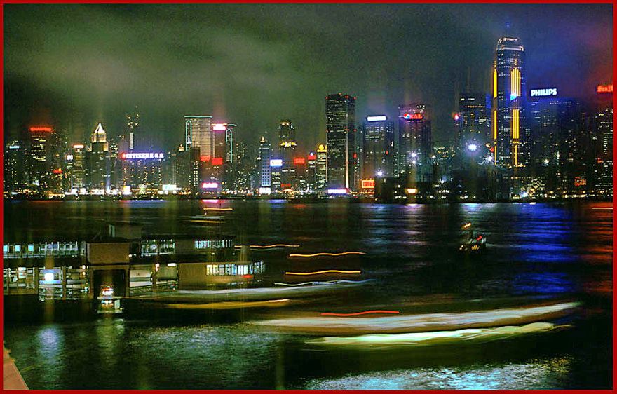 1996-12-053  -  in front, - Tsimshatsui Star Ferry terminal, - Wanchai and Causeway Bay in the background - Photo- and copyright: Karsten Petersen)