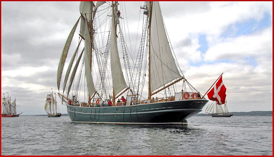 2008-07-23.046  - 3 mast schooner 