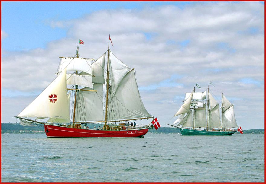 2008-07-23.084  - Topsail schooner 