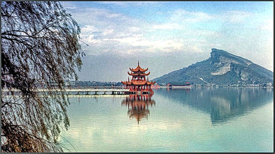 1977-01-052  -   Lotus Pond, -  and a wonderful pavilion  -  (Photo- and copyright:   Karsten Petersen ©)