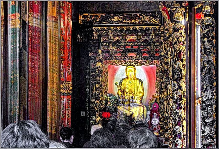2012-02-29.139  -  The Lungshan Temple. The interior - another  Buddha/boddhisattwa  -   (Photo- and copyright:  Karsten Petersen)
