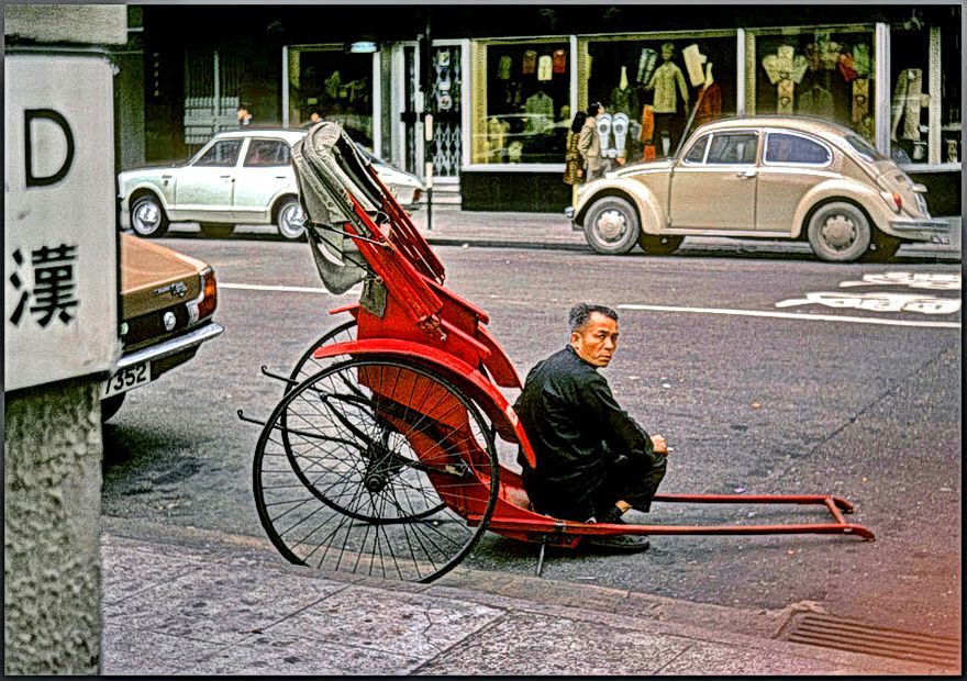 1972-02-085  -  Rickshaw in Hong Kong - - -